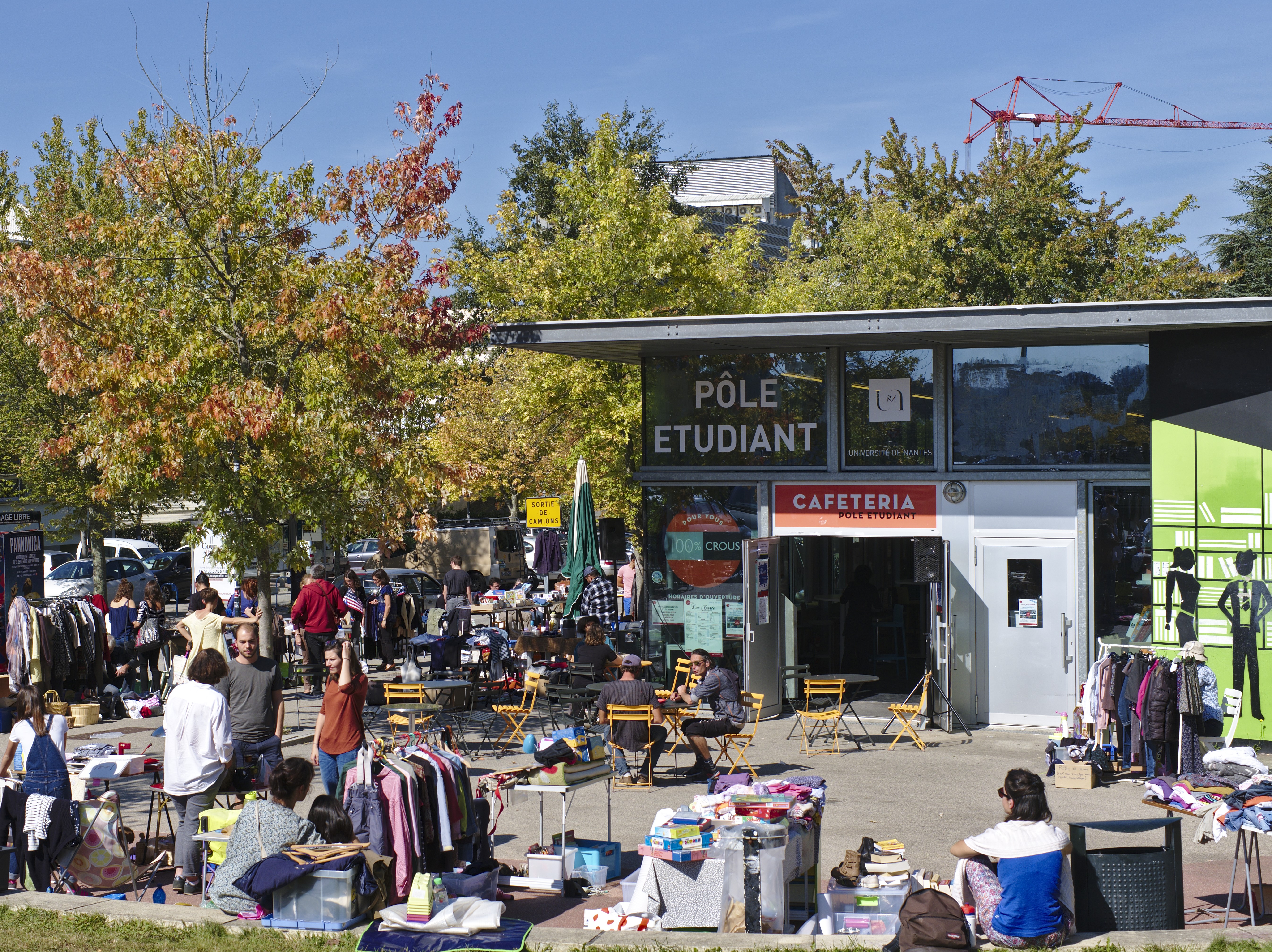 Vide grenier Pôle étudiant